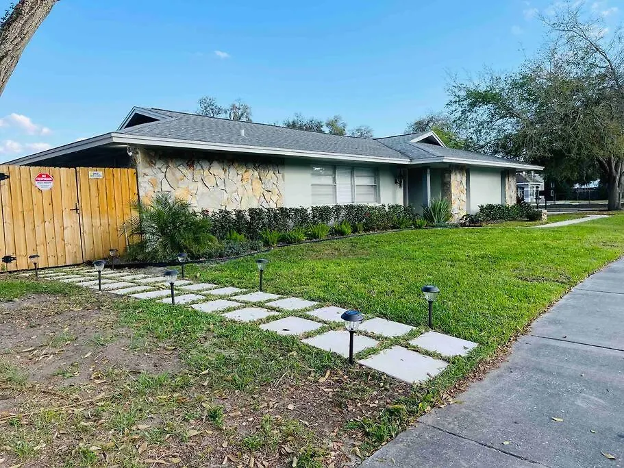 Entire Deluxe Studio In Orlando Near Disney Universal Studio Airpot And The Convention Center Apartment